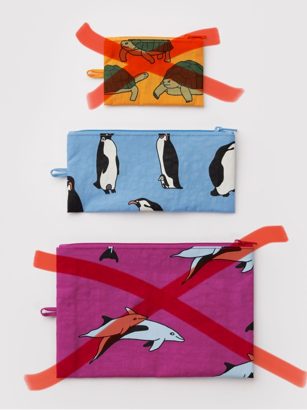 Baggu Medium Flat Pouch in Vacation Animals Penguin Print - Picture 5 of 6